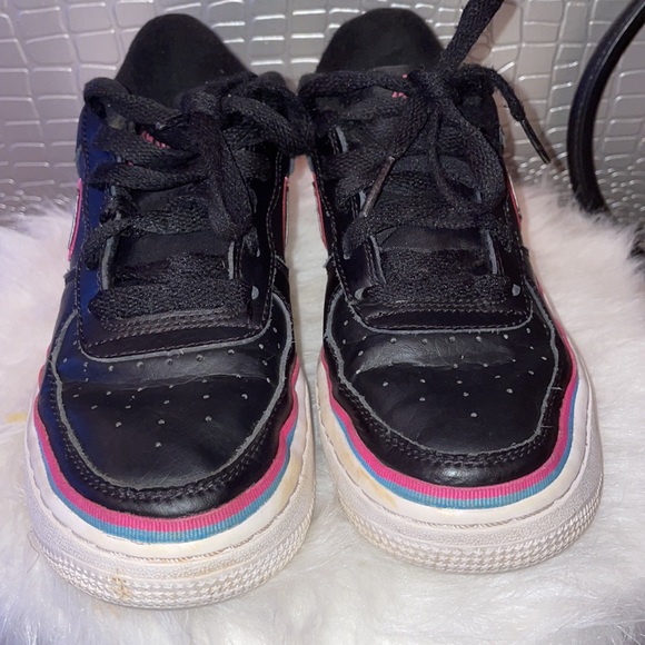 Black Nike AirForce 1 - Picture 2 of 4